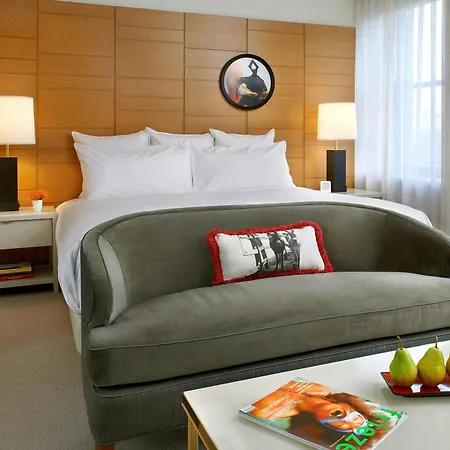 21C Museum Hotel Cincinnati-2