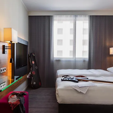 Moxy Vienna Airport-3