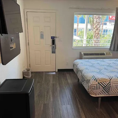 Studio 6 Suites Las Vegas, Nv - Tropicana-2
