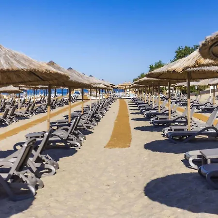 Onyx Beach Residence - Free Beach Access & Parking-2