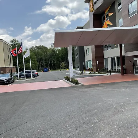 La Quinta Inn & Suites By Wyndham Manchester - Arnold Afb-2
