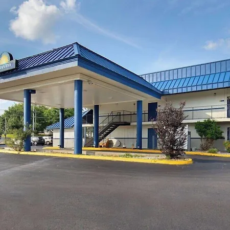 Days Inn By Wyndham Knoxville North-2