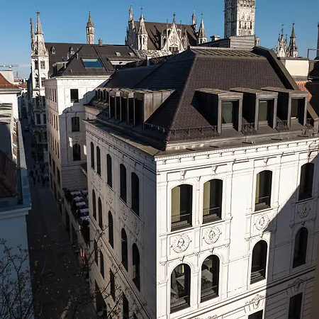 DO&CO Hotel München-2
