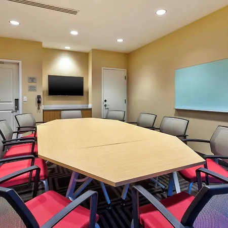 Towneplace Suites By Marriott Grand Rapids Airport Southeast-3