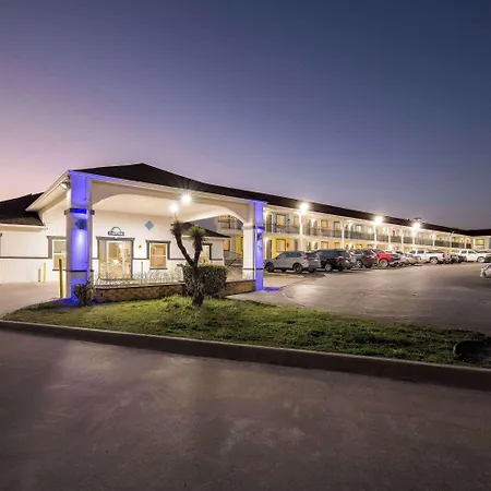 Days Inn By Wyndham Gainesville-2