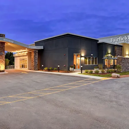 Fairfield Inn & Suites By Marriott Milwaukee North-2