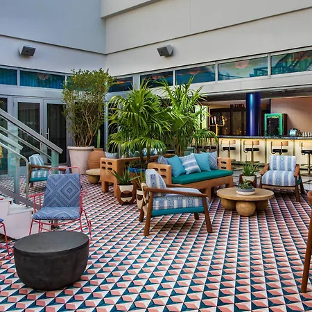 Moxy Miami South Beach-3
