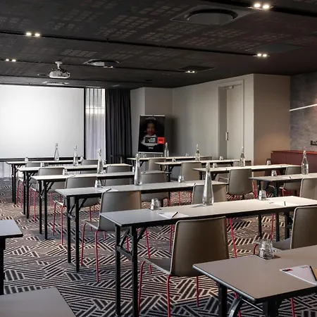 Radisson Red Hotel Johannesburg Rosebank-2