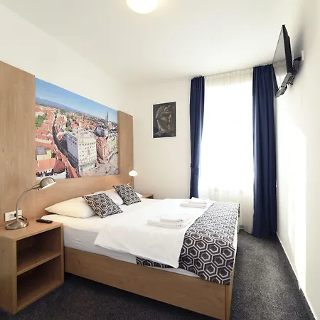 Hotel Orient Zagreb-3