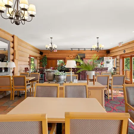 Kootenay Lakeview Resort BW Signature Collection-2