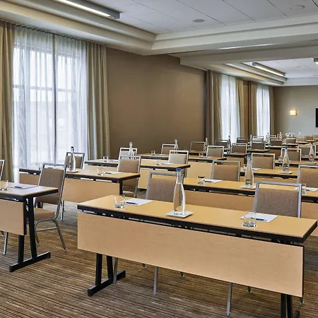 Four Points By Sheraton Fargo Medical Center-2
