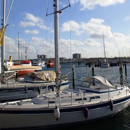 ACQUA Strande Yachthotel&Restaurant-3