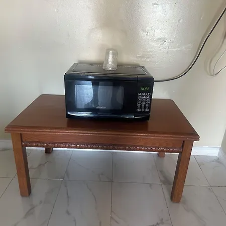 American Plaza Motel-2