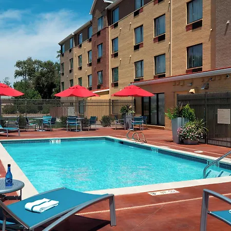 Towneplace Suites By Marriott Garden City-2