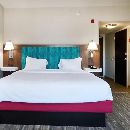 Hampton Inn & Suites Salinas-2