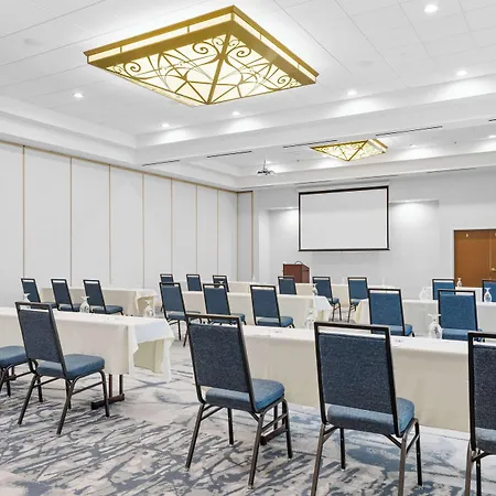 Hilton Garden Inn Auburn-3