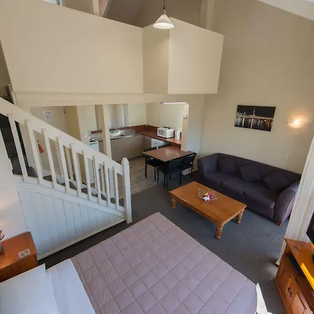 Howick Motor Lodge-3