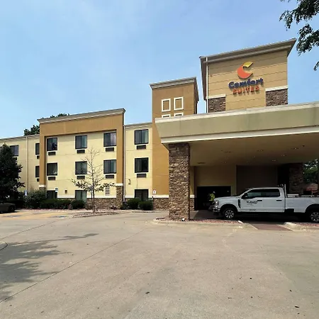 Comfort Suites Topeka Northwest-2