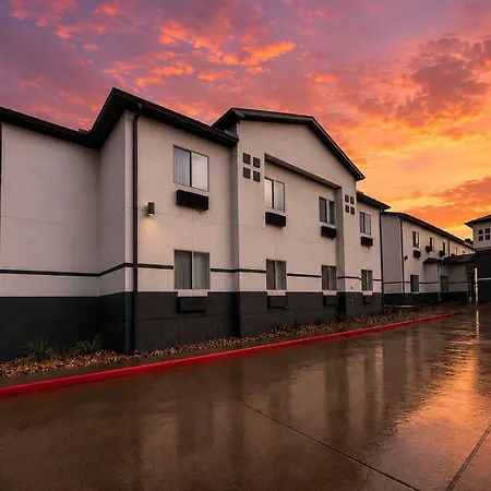 Super 8 By Wyndham Brenham Tx-2