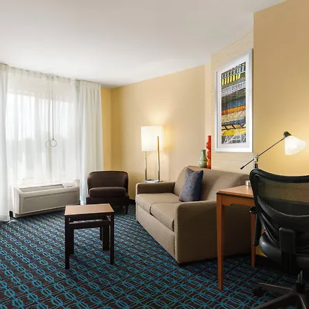 Fairfield Inn & Suites By Marriott Weirton-3