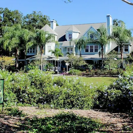 Heron Cay Lakeview Bed & Breakfast-2