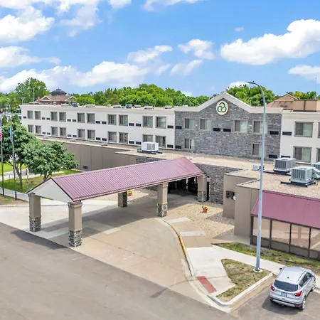 Crossroads Hotel And Huron Event Center-2