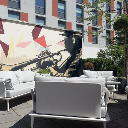 Ibis Hotel Muenchen City West-3