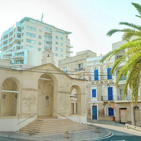 Gillieru Harbour Hotel-2