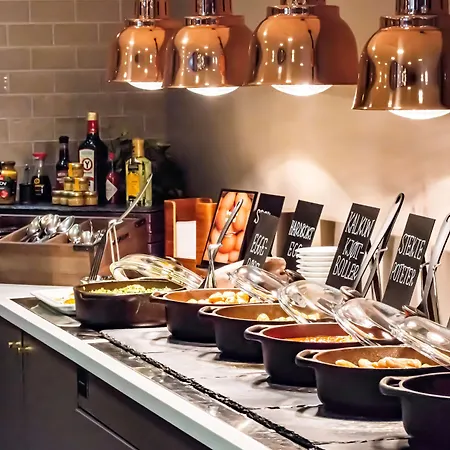 Park Inn By Radisson Oslo Airport Hotel West-3
