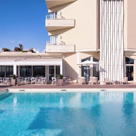Grand Hotel-2