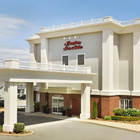 Hampton Inn & Suites Middletown-2