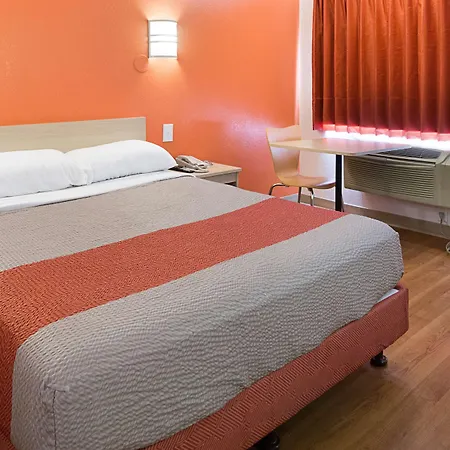 Motel 6-Mcallen, TX-3