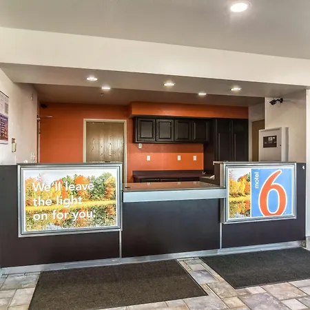 Motel 6-Barkeyville, Pa-3