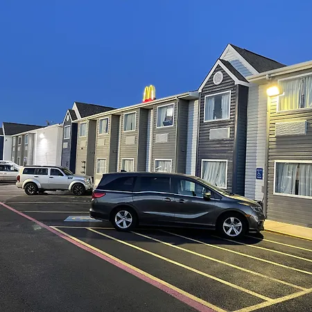 Microtel Inn & Suites By Wyndham Ardmore-2