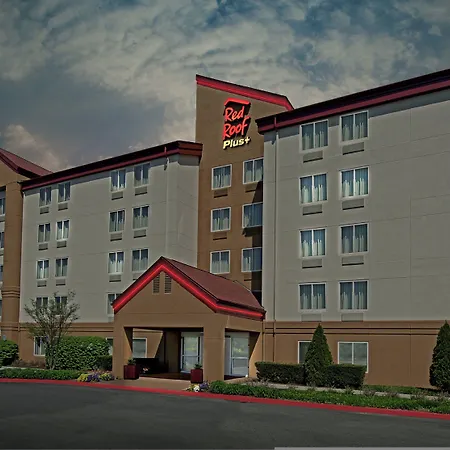 Red Roof Inn Plus Long Island - Garden City-3