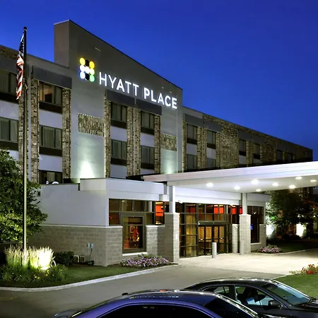 Hyatt Place Milwaukee Airport-3