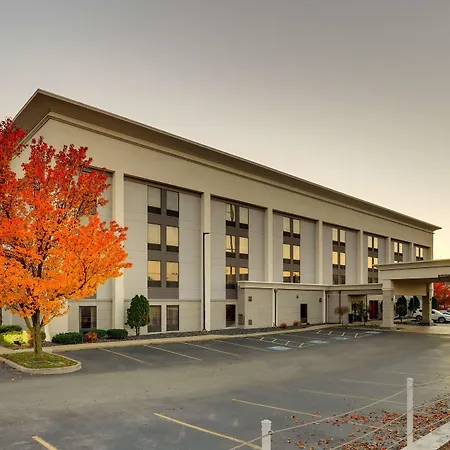 Hampton Inn Springfield-3