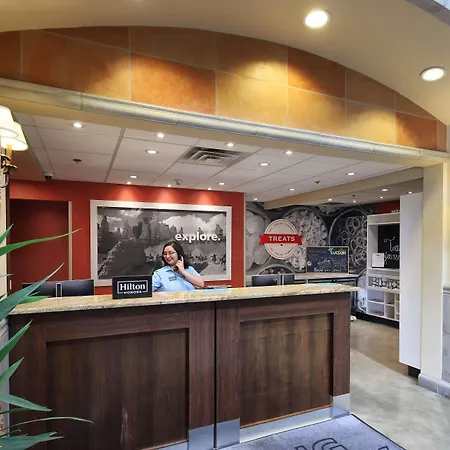 Hampton Inn & Suites Tucson Mall-3