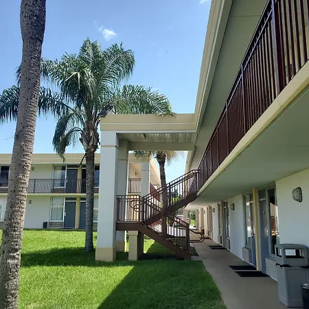 Super 8 By Wyndham Ocala I-75-3
