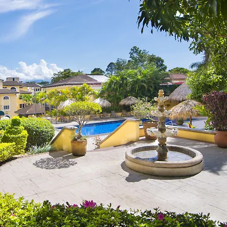 Apartotel & Suites Villas Del Rio-3