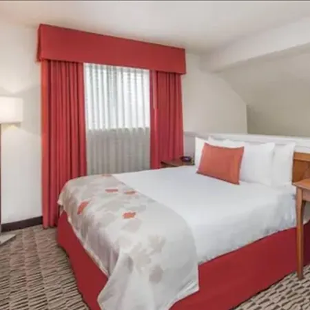 Value Suites Extended Stay - St Louis-3