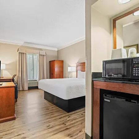 Baymont By Wyndham Madisonville-3