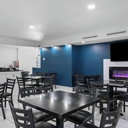 La Quinta Inn By Wyndham Stockton-3