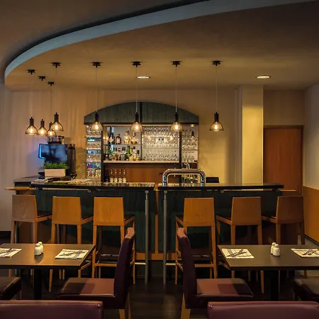 Hotel Freiburg City Center By Leonardo Hotels-2