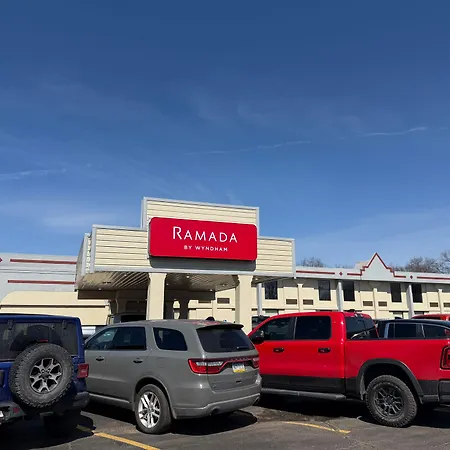 Ramada By Wyndham New Kensington-2