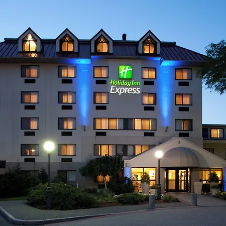 Holiday Inn Express Boston-Waltham By Ihg-3