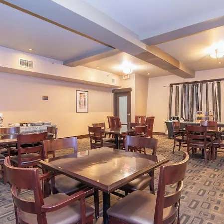 Sandman Hotel Castlegar-3