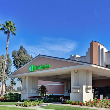 Holiday Inn Hotel & Suites Anaheim By Ihg-3