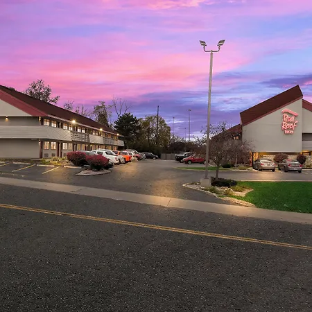 Red Roof Inn Cleveland - Independence-3