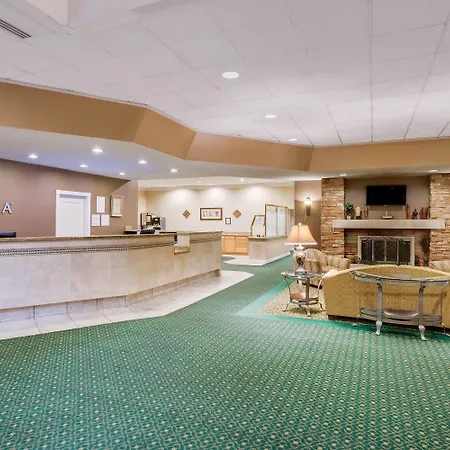 Ramada By Wyndham Provo-2